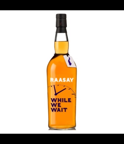 Fles Raasay While We Wait, Schotse single malt van het eiland Raasay, op voorraad bij slijterij t Bockje in Bathmen