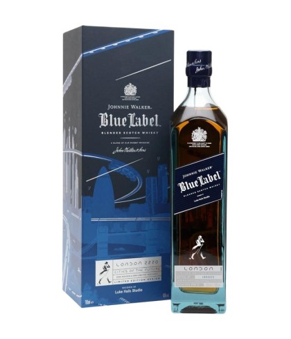 Fles blended Scotch van Johnnie Walker, op voorraad bij slijterij t Bockje in Bathmen