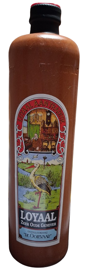 Fles Loyaal Zeer Oude Genever, jenever van Loyaal, op voorraad bij slijterij ’t Bockje in Bathmen