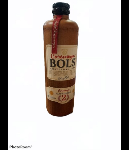 Bols Corenwijn 2 jaar Vatgerijpt, jenever bij slijterij t Bockje in Bathmen