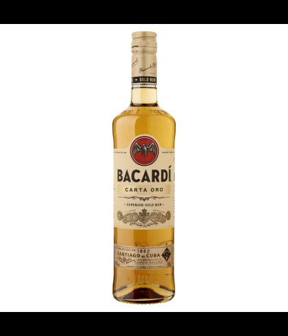 Fles Bacardi Carta Oro, rum, bij slijterij t Bockje in Bathmen