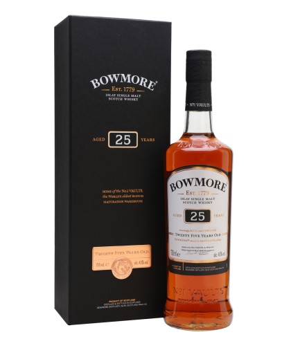 Fles Bowmore 25 Years Old, single malt whisky, op voorraad bij slijterij t Bockje in Bathmen