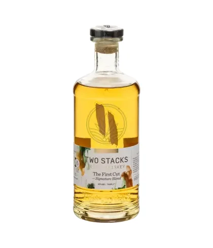 Fles Two Stacks The First Cut, whisky, op voorraad bij slijterij ’t Bockje in Bathmen