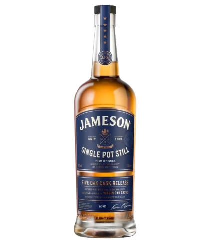 Fles Iers whiskey van Jameson, op voorraad bij slijterij t Bockje in Bathmen