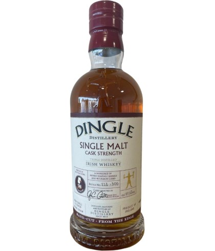 Fles Dingle Single Malt Cask Strength, single malt whisky, op voorraad bij slijterij t Bockje in Bathmen