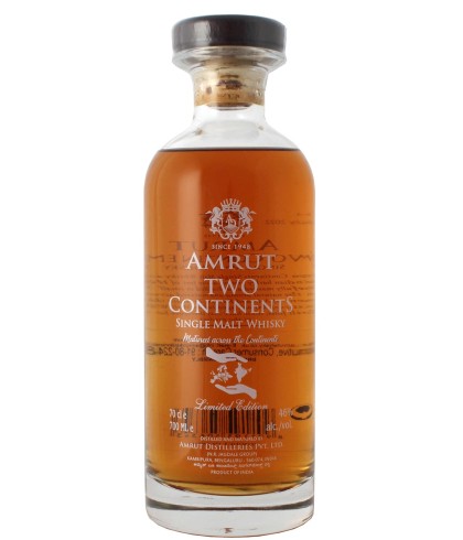 Fles Amrut Two Continents, Indiase single malt whisky, op voorraad bij slijterij t Bockje in Bathmen
