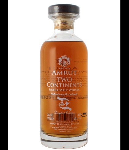 Fles Amrut Two Continents, Indiase single malt whisky, op voorraad bij slijterij t Bockje in Bathmen
