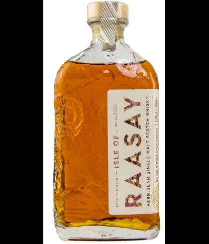 Fles Isle of Raasay Na Sia Chinkapin Oak, Schotse single malt van het eiland Raasay, op voorraad bij slijterij t Bockje in Bathmen