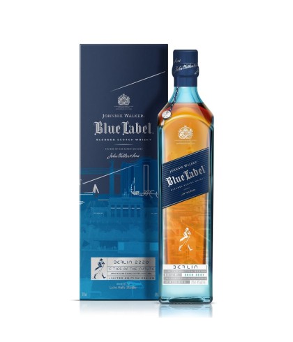 Fles blended Scotch van Johnnie Walker, op voorraad bij slijterij t Bockje in Bathmen