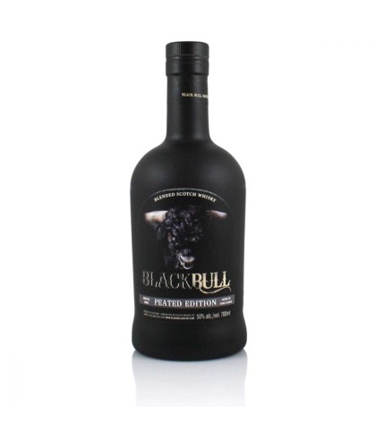 Fles BLACK BULL PEATED, whisky, op voorraad bij slijterij t Bockje in Bathmen