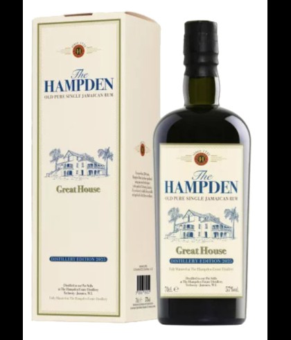 Fles Jamaicaanse rum van Hampden Estate, op voorraad bij slijterij t Bockje in Bathmen