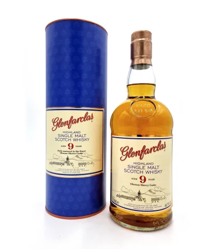 Fles Glenfarclas 9 Years Old Oloroso Sherry Casks, single malt whisky, op voorraad bij slijterij t Bockje in Bathmen