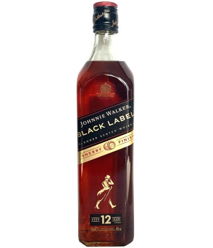 Fles blended Scotch van Johnnie Walker, op voorraad bij slijterij t Bockje in Bathmen
