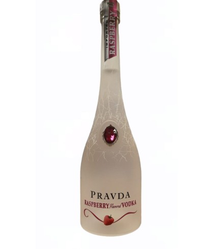 Fles Pravda Raspberry, wodka, op voorraad bij slijterij t Bockje in Bathmen