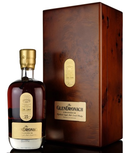 Fles GlenDronach 28 Years Old, single malt whisky, op voorraad bij slijterij t Bockje in Bathmen