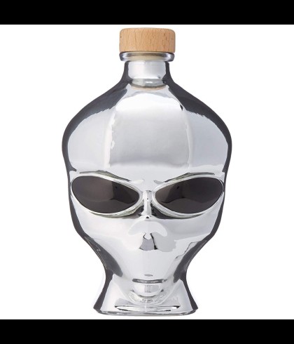 Fles Outerspace Vodka Chrome Edition, wodka, op voorraad bij slijterij t Bockje in Bathmen