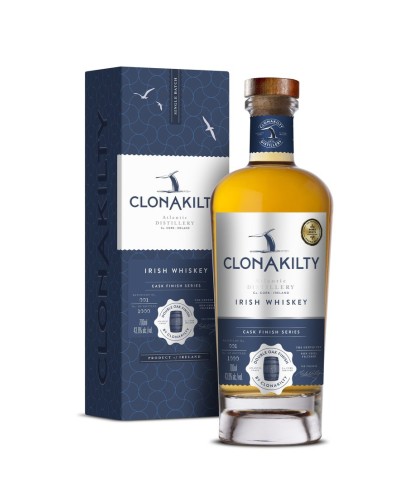 Fles Clonakilty Single Batch Double Oak Finish, single malt whisky, op voorraad bij slijterij t Bockje in Bathmen