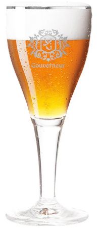 Glas Gouverneur bierglas op voet van Gouverneur, bij slijterij ’t Bockje in Bathmen