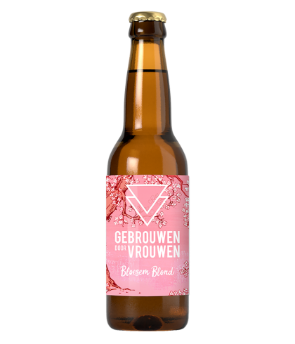Fles Gebrouwen door Vrouwen Bloesem Blond, bier van Gebrouwen door Vrouwen, bij slijterij t Bockje in Bathmen