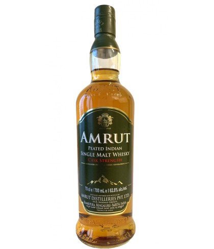 Fles Amrut Peated Indian Cask Strength, Indiase single malt whisky, op voorraad bij slijterij t Bockje in Bathmen
