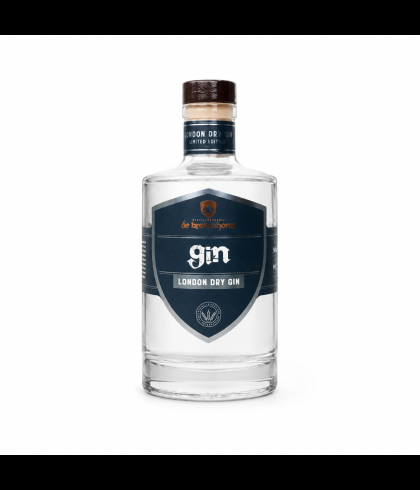 Fles De Bronckhorst London Dry Gin, gin uit de streek, op voorraad bij slijterij t Bockje in Bathmen