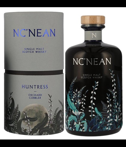 Fles Ncnean Huntress Lemon Meadow, Schotse biologische single malt, op voorraad bij slijterij t Bockje in Bathmen