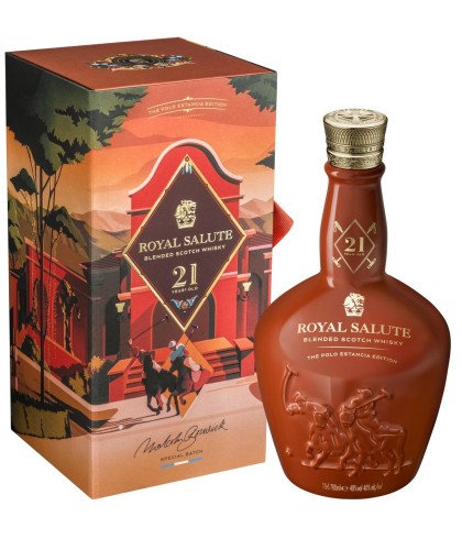 Fles Chivas Royal Salute Polo Estancia Edition, whisky, bij slijterij ’t Bockje in Bathmen