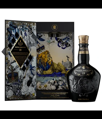 Fles Royal Salute 21 Years Old The Peated Blend, single malt whisky, op voorraad bij slijterij t Bockje in Bathmen