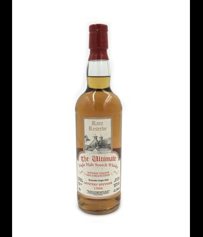 Fles The Ultimate Mystery Speyside 46 Years Old 1966, enkel vat gebotteld door The Ultimate uit Amersfoort, op voorraad bij slijterij t Bockje in Bathmen