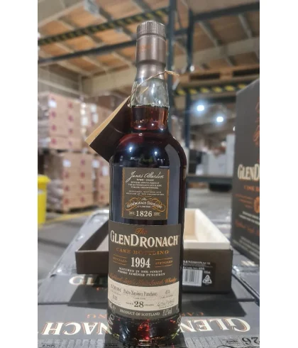 Fles GlenDronach 1994 28 Years Old Cask #475, single malt whisky, op voorraad bij slijterij t Bockje in Bathmen
