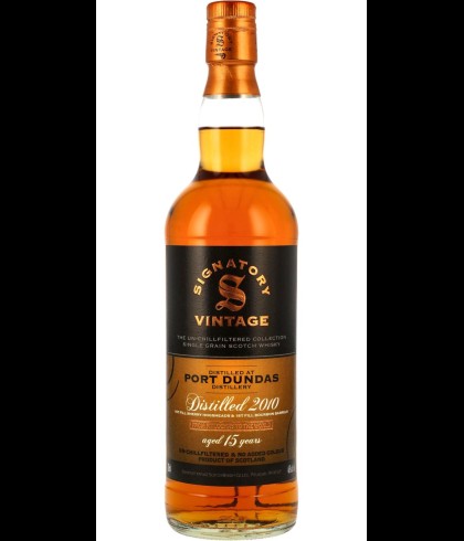 Fles Signatory Vintage Port Dundas 15 Years Old 2010 Unchillfiltered, enkel vat gebotteld door Signatory Vintage, op voorraad bij slijterij t Bockje in Bathmen