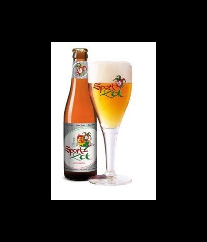 Flesje Brugse Zot Sport van 33 centiliter, alcoholarm blond bier van Brouwerij De Halve Maan, bij slijterij t Bockje in Bathmen